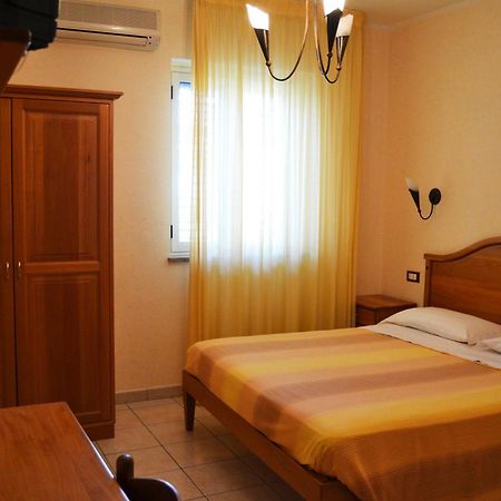 Hotel Ristorante L'Avvenire Gizzeria Phòng bức ảnh