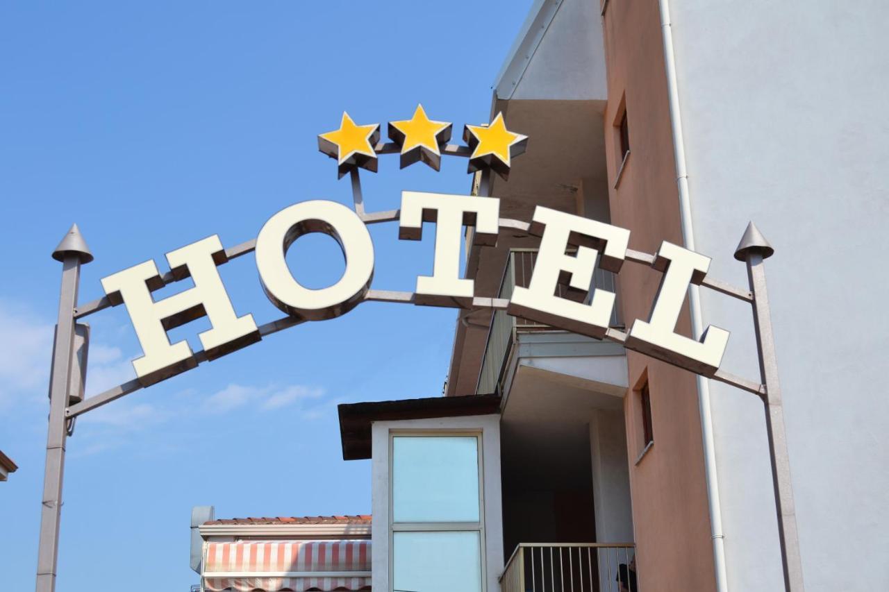 Hotel Ristorante L'Avvenire Gizzeria Ngoại thất bức ảnh