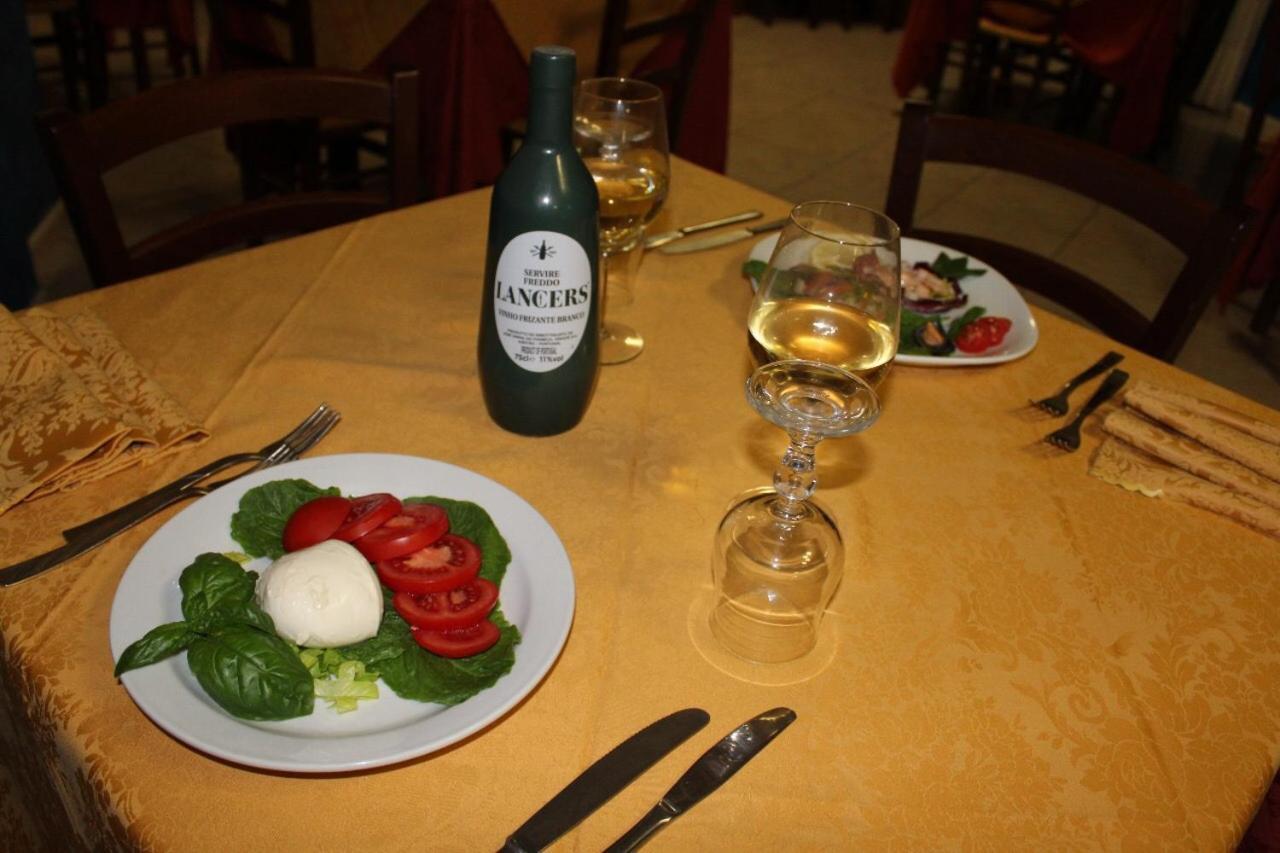 Hotel Ristorante L'Avvenire Gizzeria Ngoại thất bức ảnh