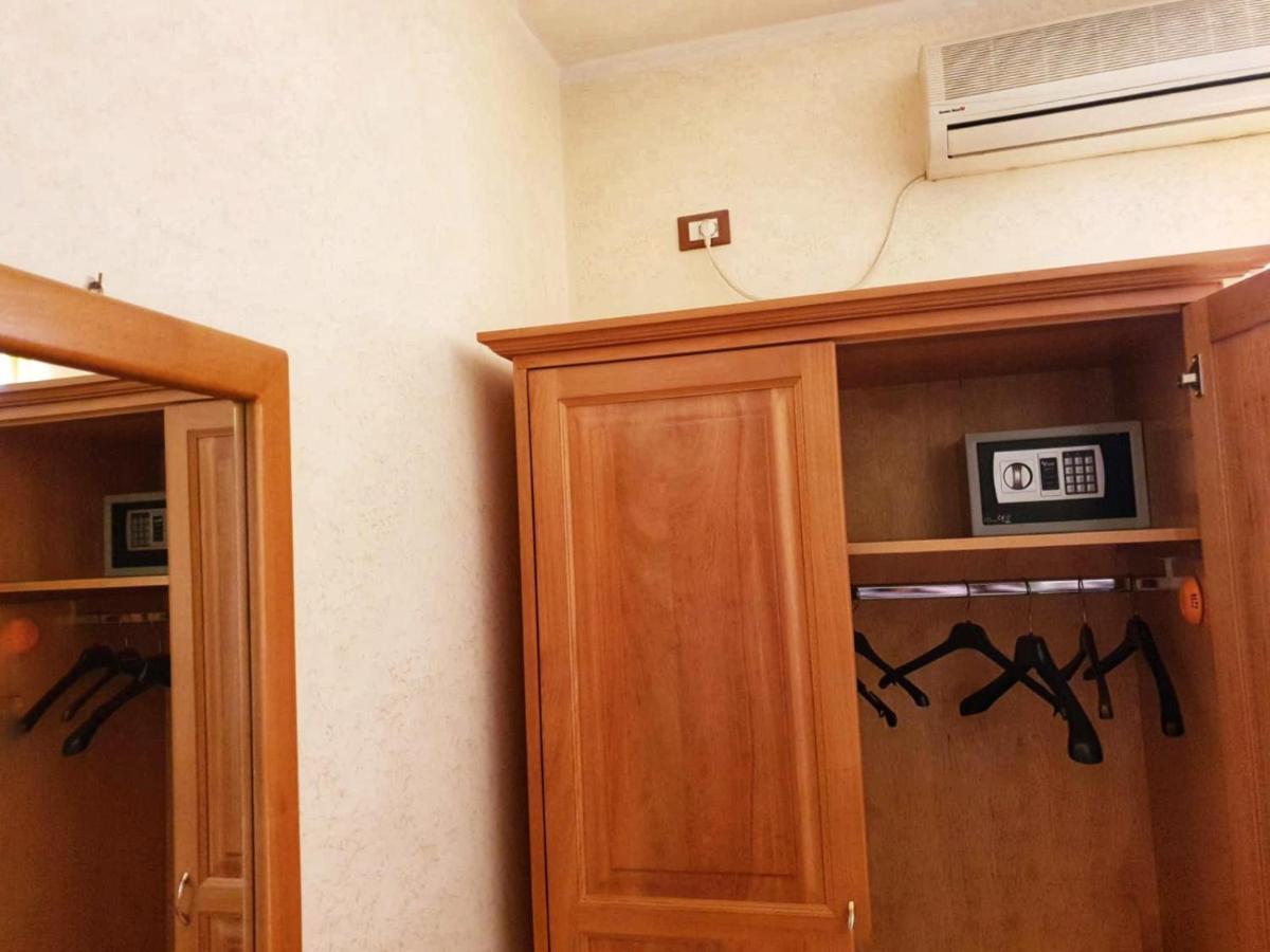 Hotel Ristorante L'Avvenire Gizzeria Ngoại thất bức ảnh